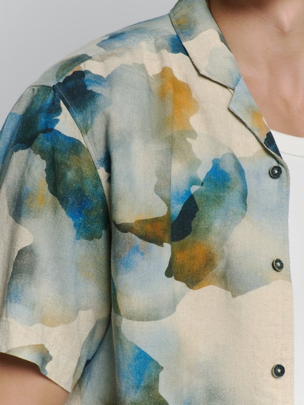 ΚΟΝΤΟΜΑΝΙΚΟ ΠΟΥΚΑΜΙΣΟ REVERS COLLAR ALL OVER PRINTED ΑΠΟ ΛΙΝΟ ΚΑΙ ΒΑΜΒΑΚΙ