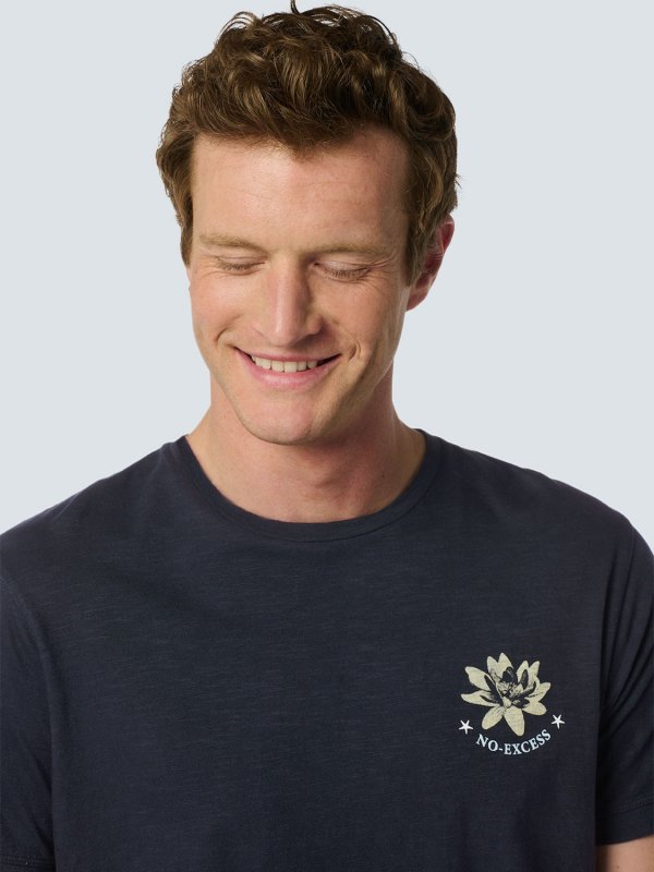 Τ-SHIRT WITH LOTUS FLOWER DESIGN ΑΠΟ ΒΑΜΒΑΚΕΡΗ ΦΛΑΜΑ