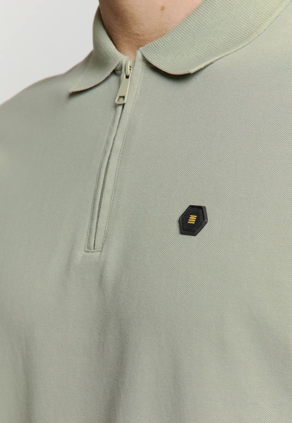 POLO ZIP PIQUE GARMENT DYED