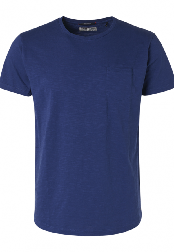 ΜΟΝΟΧΡΩΜΟ T-SHIRT ΑΠΟ ΒΑΜΒΑΚΕΡΗ ΦΛΑΜΑ SLUB YARN GARMENT DYED ΜΕ ΤΣΕΠΑΚΙ